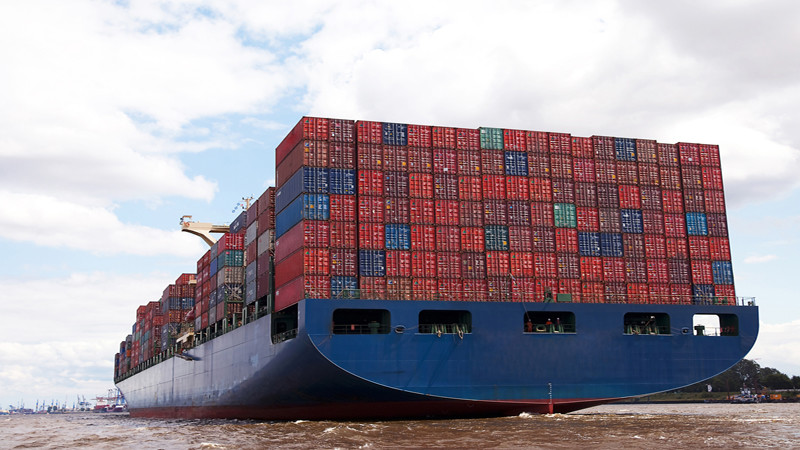 Huge container ships visit Container Terminal HHLA